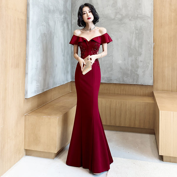 ชุดราตรี ชุดราตรีสวยหรู แบบ ทันสมัย Evening dress