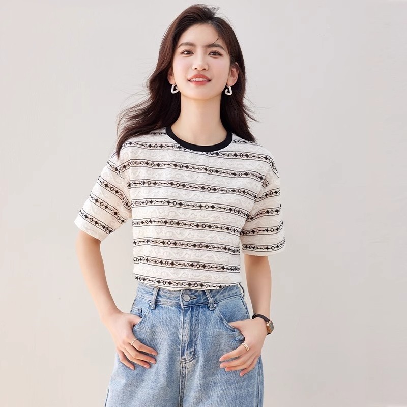 เสื้อเชิ้ตผู้หญิงใส่ทํางาน 390 บาทต่อชิ้น ฟรีค่าจัดส่ง