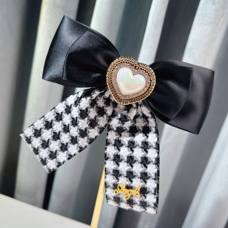เข็มกลัด เข็มกลัดสวยๆ เข็มกลัดติดเสื้อ Brooch
