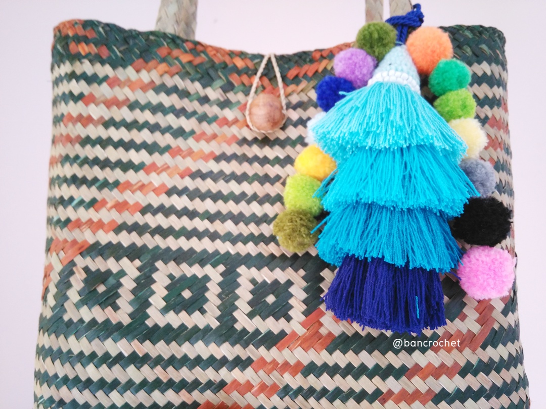 bancrochet กระเป๋ากระจูดสาน ลายเขียว แถมที่แขวนกระเป๋า ขนาด 11*10*4*16 นิ้ว basket weave bags ลายเขียวสลับ 11*10*4*16 นิ้ว