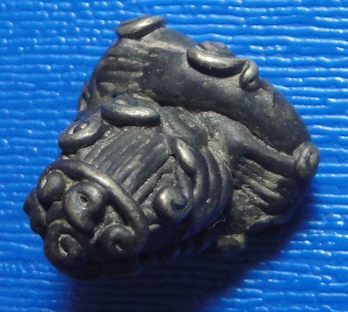 พระปิดตายันต์น่อง