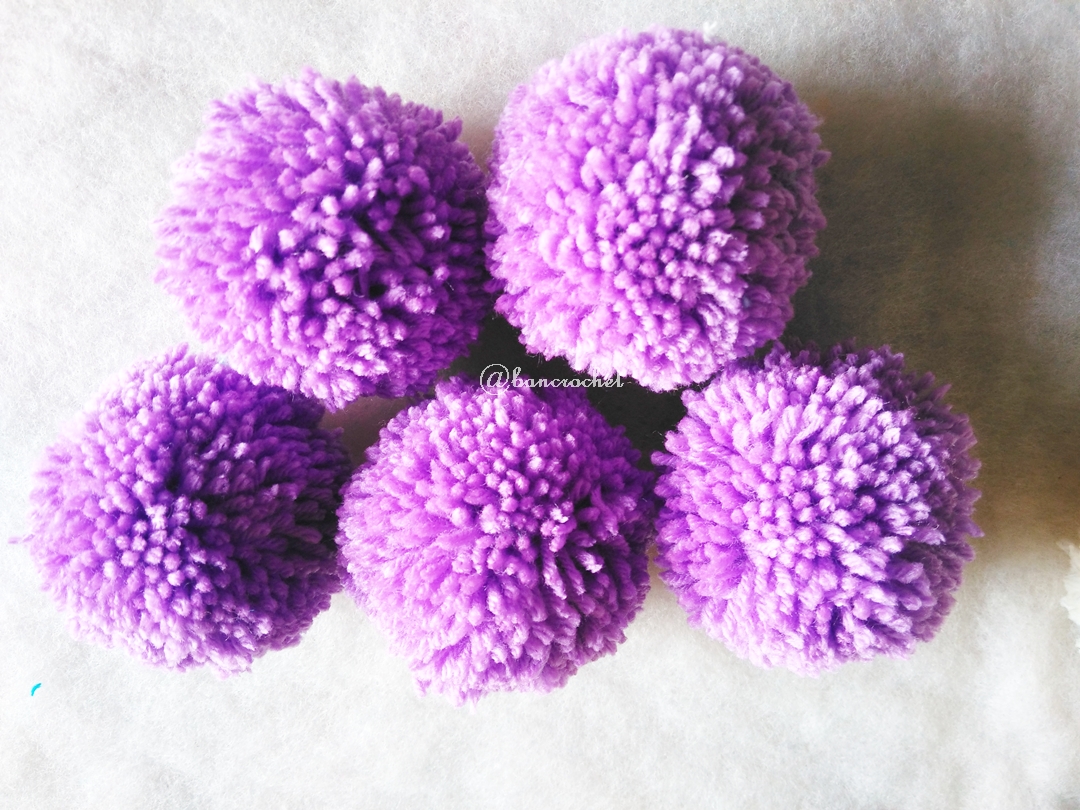 ปอมปอมไหมพรมสีม่วง ขนาด 2 นิ้ว pompoms crochet ม่วงอ่อน 2 นิ้ว