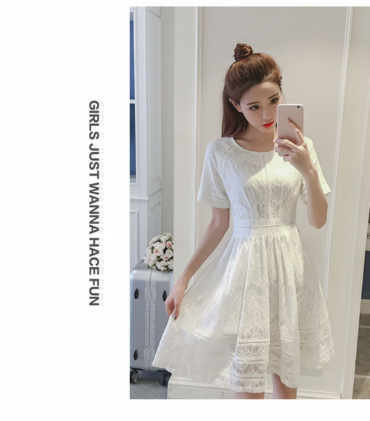 Dress4318 เดรสลูกไม้ทรงสวย เย็บติดซับในอย่างดีทั้งชุด เอวเข้ารูป ซิปหลังใส่ง่าย ผ้าลูกไม้เกรดพรีเมียมลายทึบเนื้อหนาเรียบสวย ผ้าดีงานสวยเหมือนราคาหลักพัน ทรงนี้ใส่เมื่อไหร่ก็สวย