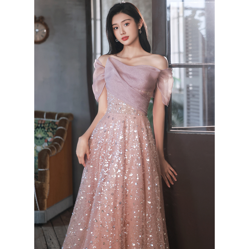 ชุดราตรี ชุดราตรีสวยหรู แบบ ทันสมัย Evening dress