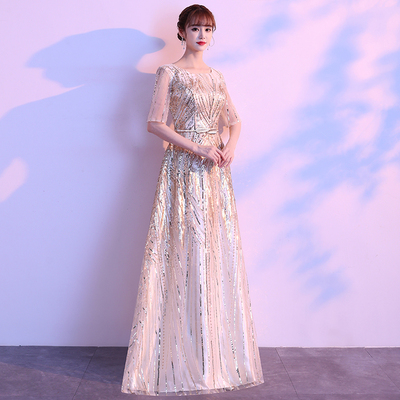 ชุดราตรี ชุดออกงาน ดีไซน์หรู