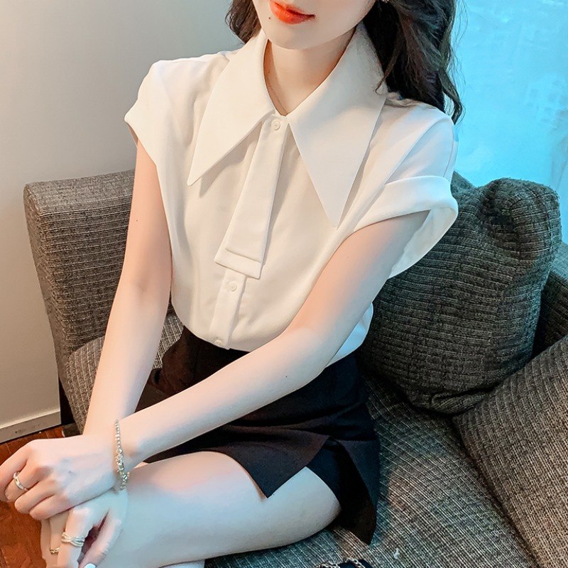 เสื้อเชิ้ตผู้หญิงใส่ทํางาน 390 บาทต่อชิ้น ฟรีค่าจัดส่ง