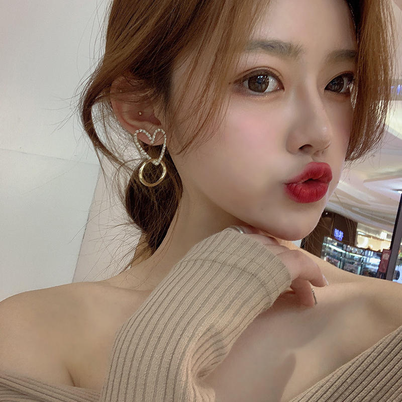 ต่างหู ตุ้มหูแฟชั่น