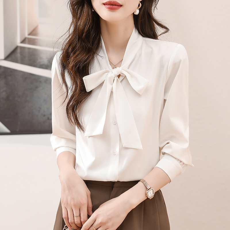 เสื้อเชิ้ตผู้หญิงแขนยาว เสื้อเชิ้ตผู้หญิงใส่ทํางาน 390 บาทต่อชิ้น ฟรีค่าจัดส่ง