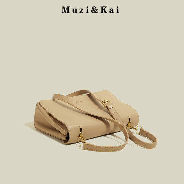 กระเป๋าสะพายข้างผู้หญิง กระเป๋าสะพายสไตล์เกาหลี By Muzi&Kai