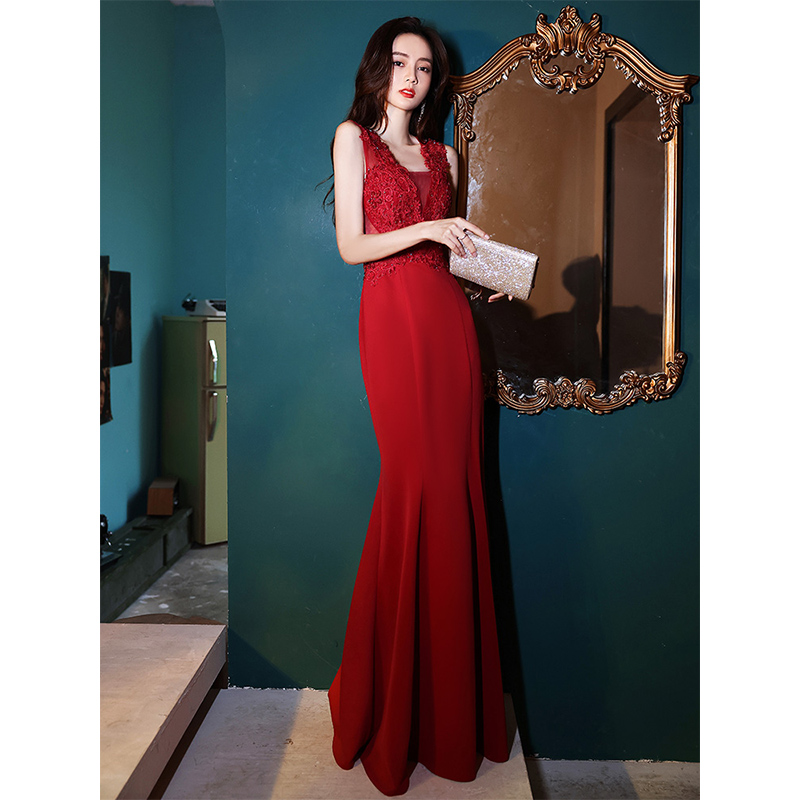 ชุดราตรี ชุดราตรีสวยหรู แบบ ทันสมัย Evening dress