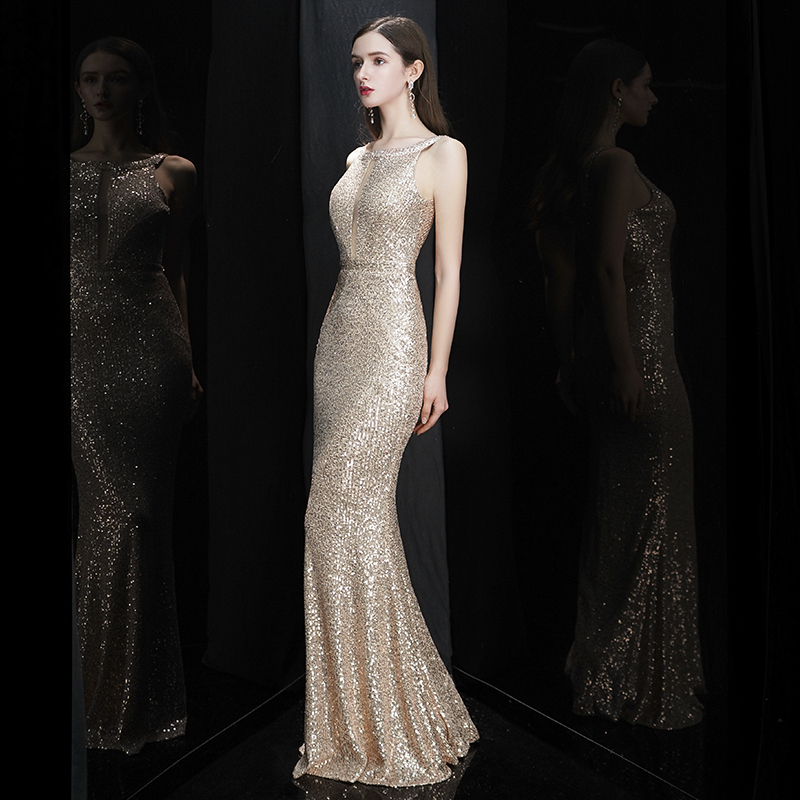 ชุดราตรี ชุดราตรีสวยหรู แบบ ทันสมัย Evening dress