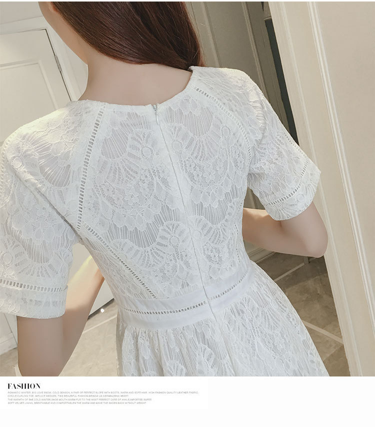 Dress4318 เดรสลูกไม้ทรงสวย เย็บติดซับในอย่างดีทั้งชุด เอวเข้ารูป ซิปหลังใส่ง่าย ผ้าลูกไม้เกรดพรีเมียมลายทึบเนื้อหนาเรียบสวย ผ้าดีงานสวยเหมือนราคาหลักพัน ทรงนี้ใส่เมื่อไหร่ก็สวย