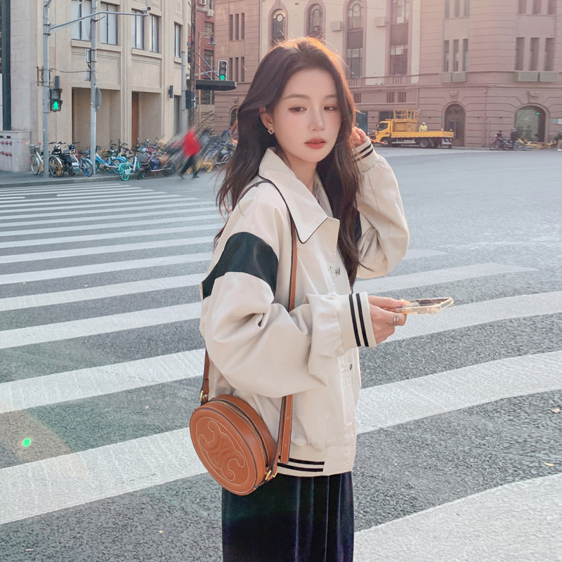 เสื้อโค้ท เสื้อโค้ทกันหนาว เสื้อโค้ทใส่เที่ยวต่างประเทศ ยี่ห้อ: Qianziqian
