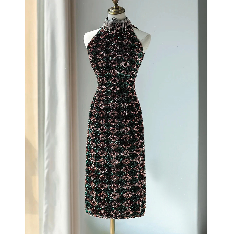 ชุดราตรี ชุดราตรีสวยหรู แบบ ทันสมัย Evening dress