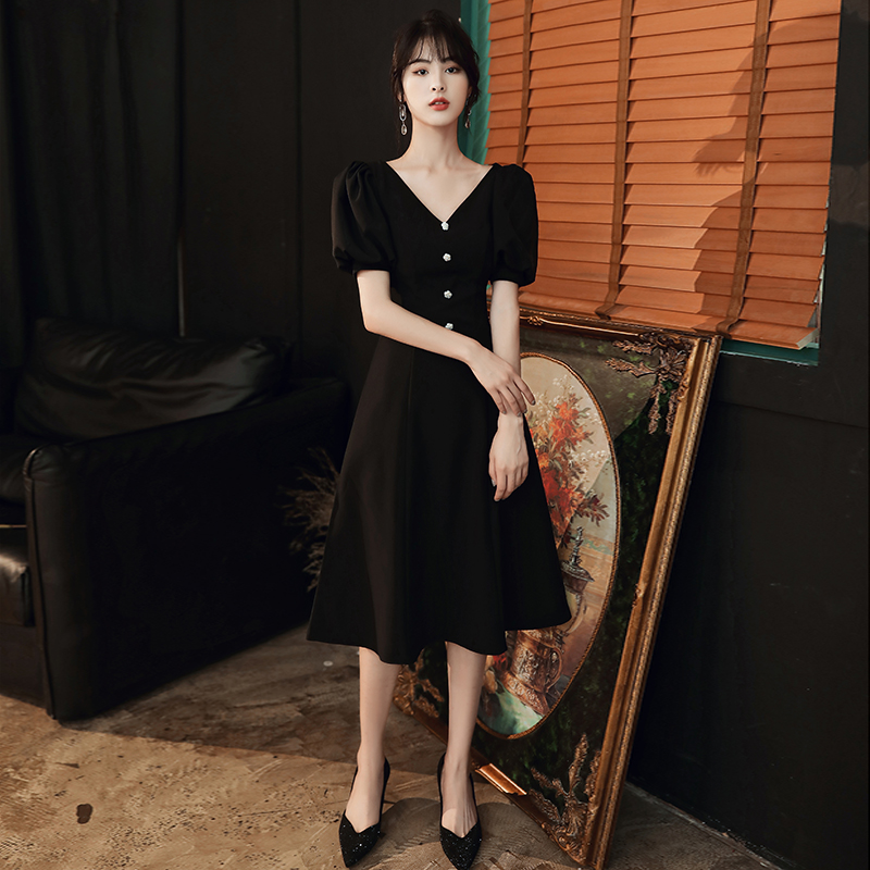 ชุดราตรี ชุดราตรีสวยหรู แบบ ทันสมัย Evening dress