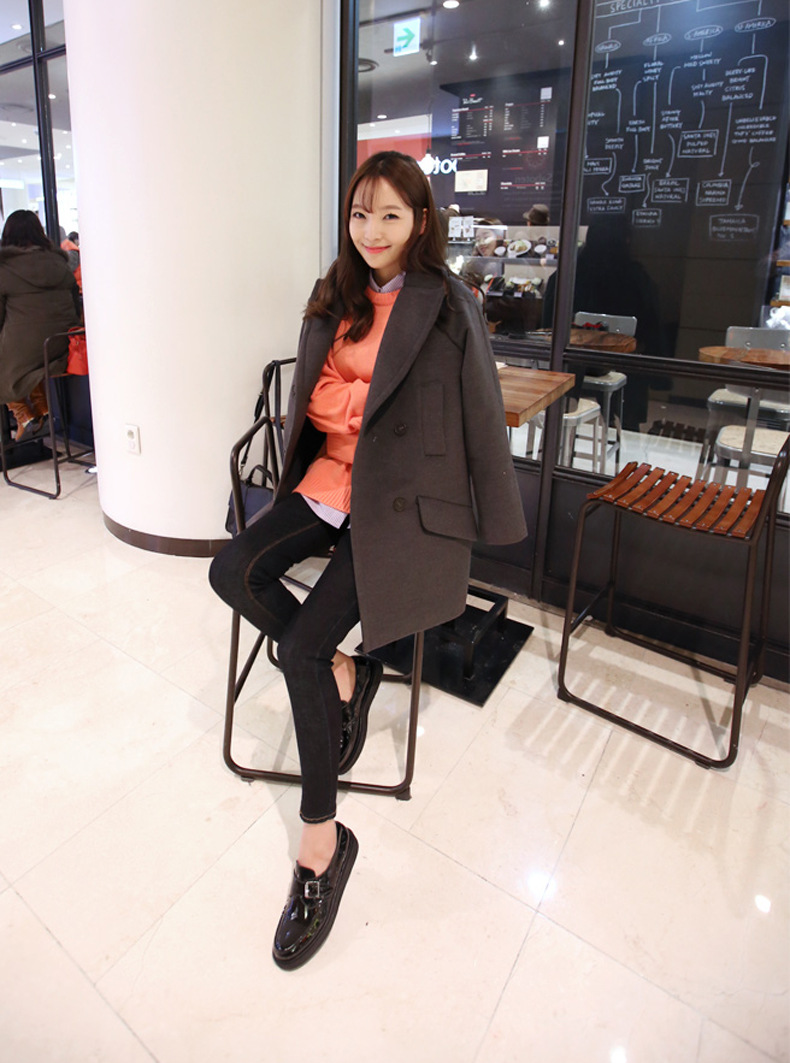 เสื้อโค้ทกันหนาว สีเทาเข้ม สไตล์ยุโรป ดีไซน์หรู งานดี ผ้าวูลเนื้อละเอียด บุซับในกันลม same pic