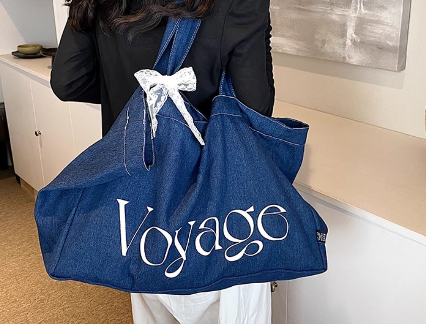 กระเป๋าสะพายข้าง ผ้ายีนส์ ใบใหญ่ ใส่เสื้อผ้าได้ พิมพ์ ลาย Voyage กระเป๋ายีนส์ สวย ๆ ใส่ของได้เยอะ 575076