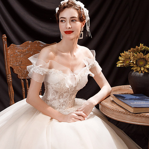 ชุดแต่งงาน Wedding Dress แบรนด์ Angel