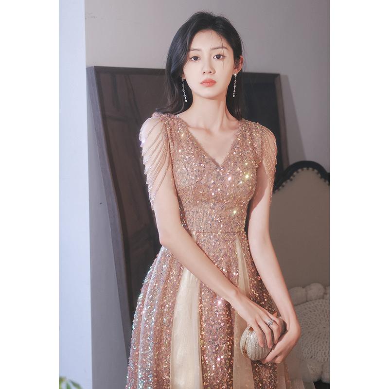 ชุดราตรี ชุดราตรีสวยหรู แบบ ทันสมัย Evening dress