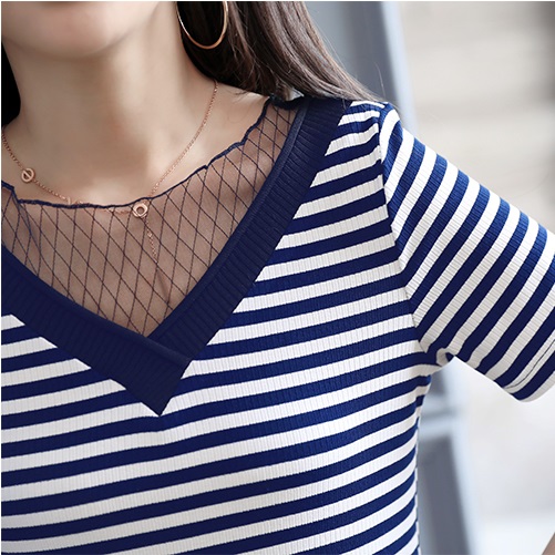 Dress4510 เดรสไซส์ใหญ่ลายริ้วผ้าร่องสีขาวกรม คอวีแต่งผ้าตาข่ายสีดำ มีกระเป๋าข้าง ผ้าเนื้อดีนุ่มใส่สบายยืดหยุ่นสูง งานสวยใส่ง่ายน่ารักมาก