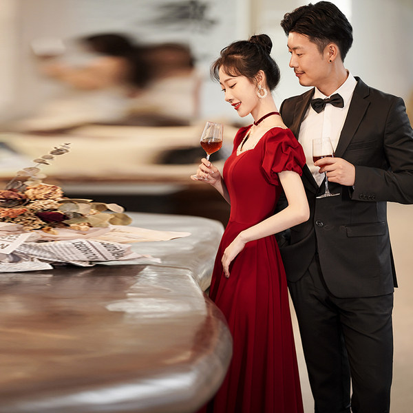 ชุดราตรี ชุดราตรีสวยหรู แบบ ทันสมัย Evening dress