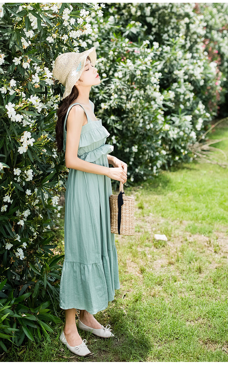 Dress4696 เดรสยาวสไตล์ญี่ปุ่นเอวสม็อคสีพื้นเขียวมิ้นท์ อกและชายระบาย สายบ่าใหญ่ ผ้าฝ้ายเนื้อดีใส่สบาย งานน่ารักผ้านุ่มน่าใส่ ใส่ชิลล์ๆ ในวันสบายๆ หรือใส่เที่ยวทะเลก็ดูดีจ้า