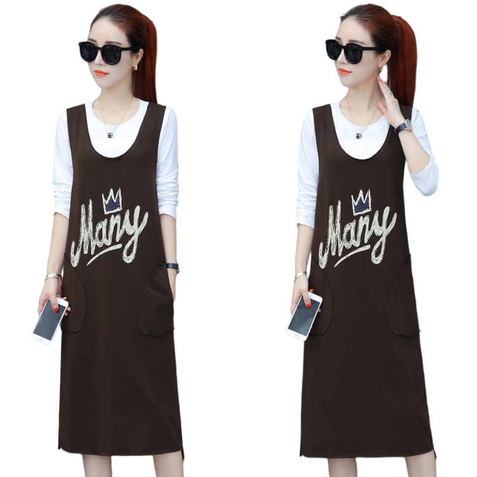 Dress4681 เดรสสกรีนลายตัวอักษรมีกระเป๋าข้าง+เสื้อยืดแขนยาวสีขาว ผ้าคอตตอนโพลีเนื้อดีใส่สบาย งานสวยใส่ง่ายน่ารักมาก ทรงนี้ใส่เก๋ๆ ได้บ่อย มี 2 สี น้ำตาล, ดำ