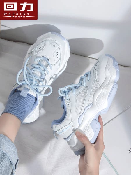 รองเท้าผ้าใบแฟชั่นผู้หญิง ใส่สบาย มีขนาด 35-40