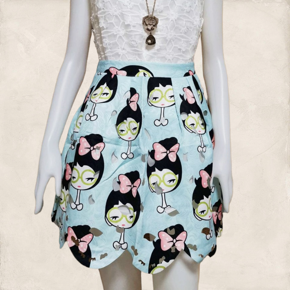Skirt304 กระโปรงลายการ์ตูนโทนสีฟ้าแต่งชายหยัก ซิปหลัง มีซับใน ผ้าเนื้อดี งานน่ารัก แมทช์กับเสื้อได้หลายแบบ