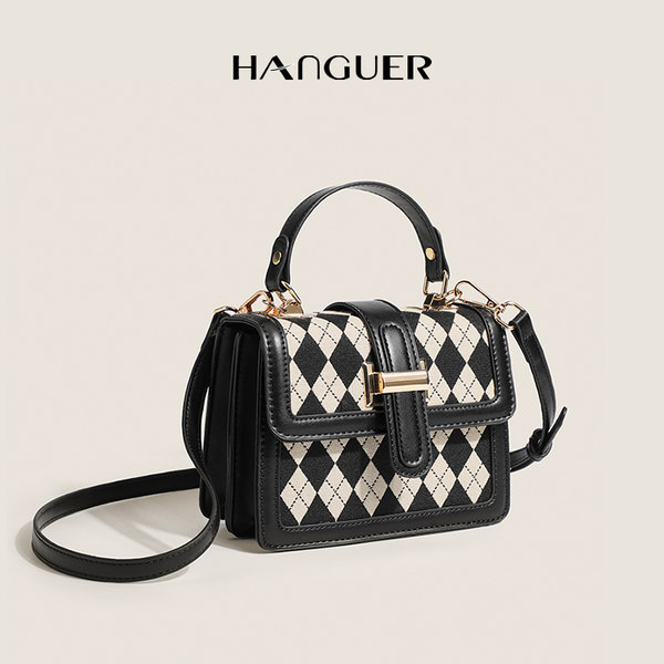 กระเป๋าสะพายข้างผู้หญิง กระเป๋าสะพายสไตล์เกาหลี By HANGUER&CK