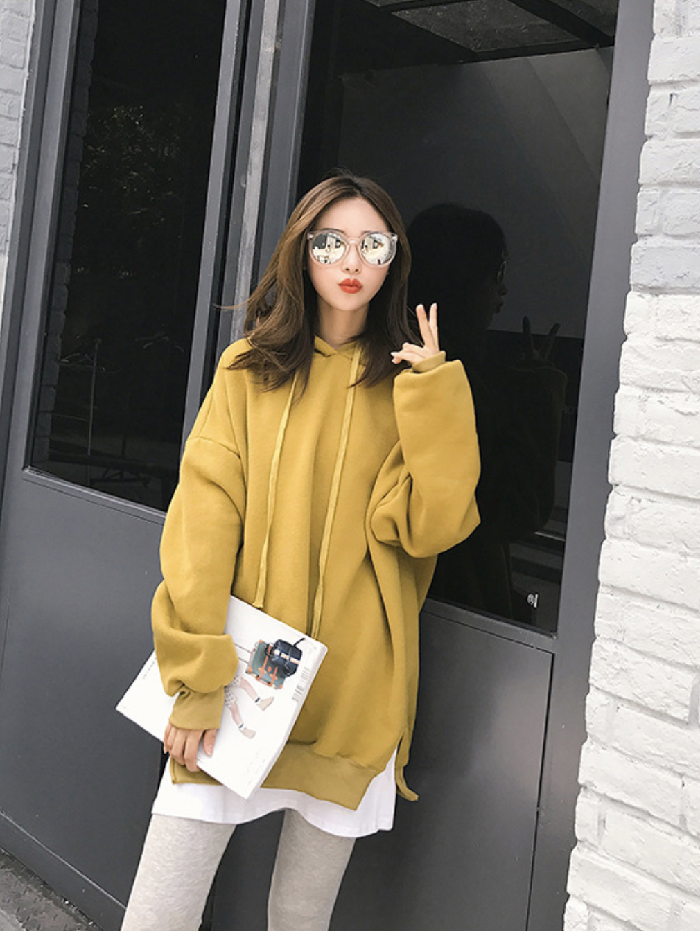 เสื้อกันหนาวฮู้ดดี้ แฟชั่นเกาหลี หูหมี ผ้าเนื้อนุ่ม ด้านในเป็นผ้าสำลี กันหนาวได้จ้า พร้อมส่ง งานจริงในภาพสุดท้าย เหลือง