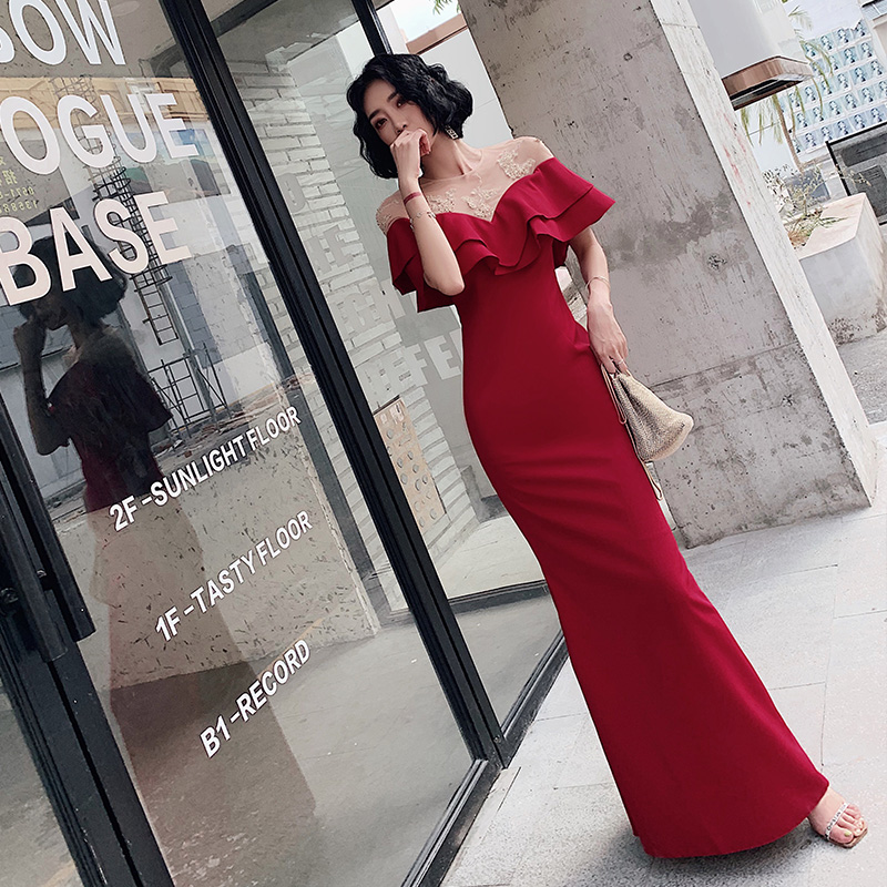 ชุดราตรี ชุดราตรีสวยหรู แบบ ทันสมัย Evening dress