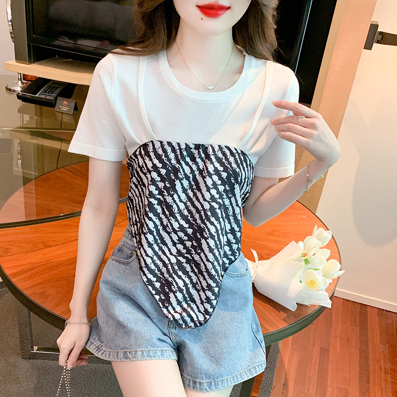 เสื้อผ้าวัยรุ่นเกาหลี เสื้อยืดวัยรุ่นผู้หญิง มีขนาด S M L XL