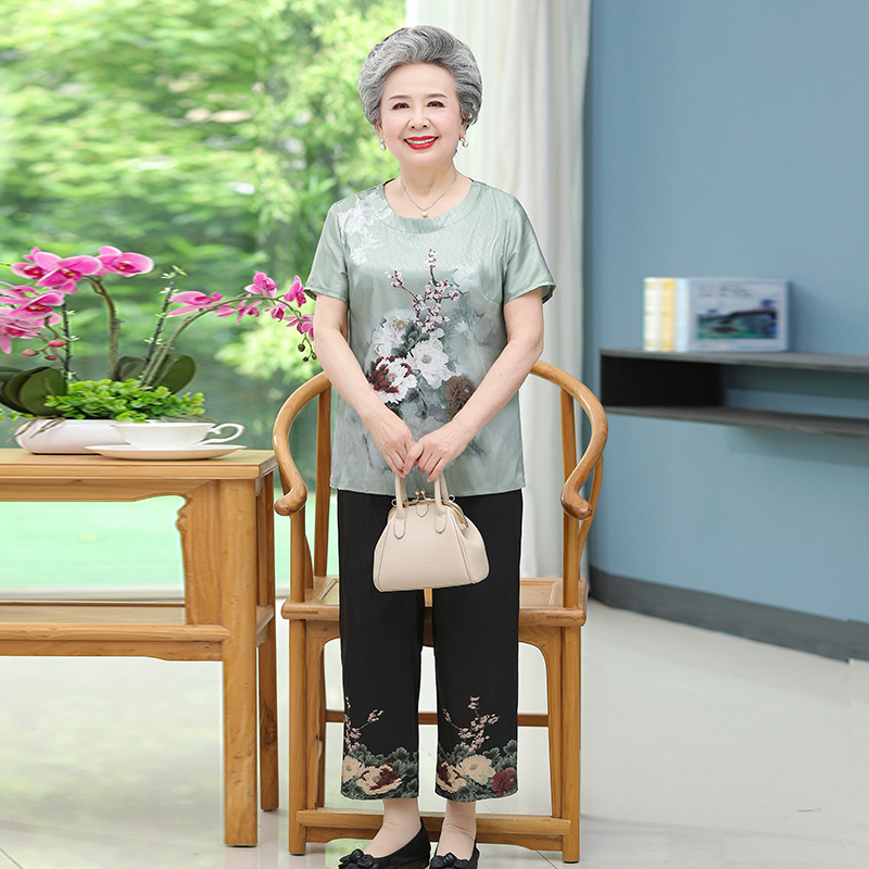 เสื้อคุณยาย เสื้อผู้วัยอายุ60-70ปี มีขนาด L-4XL(อกประมาณ35-45นิ้ว)