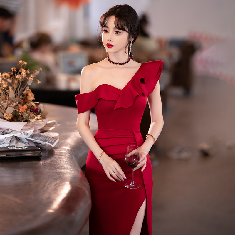 ชุดราตรี ชุดราตรีสวยหรู แบบ ทันสมัย Evening dress