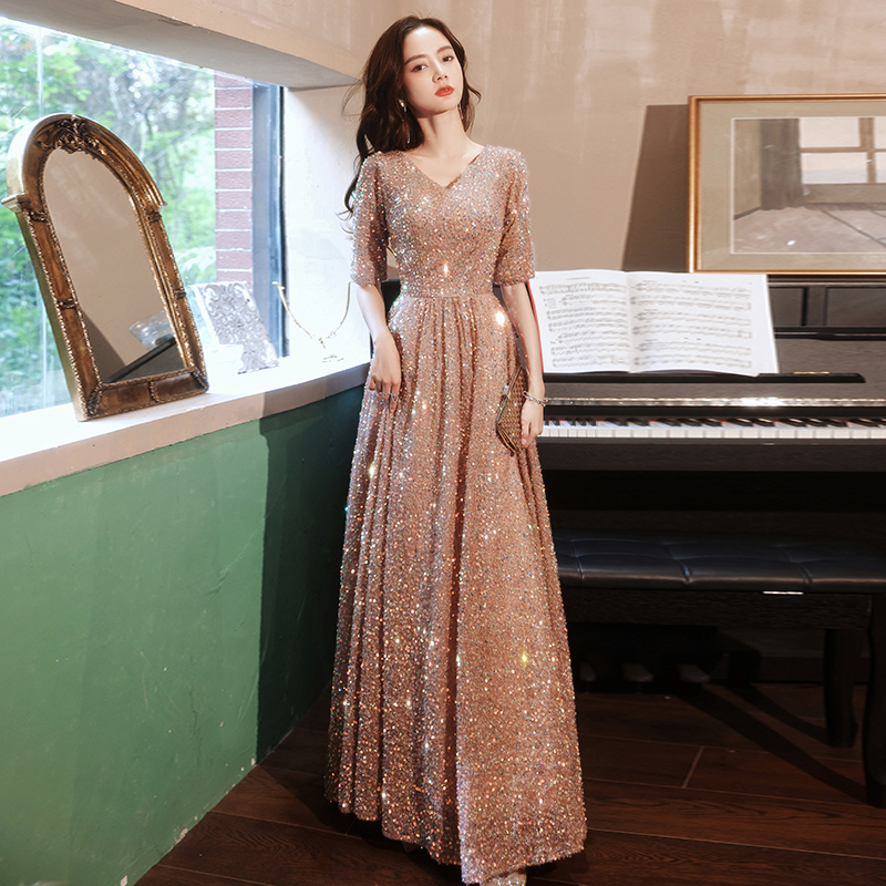 ชุดราตรี ชุดราตรีสวยหรู แบบ ทันสมัย Evening dress