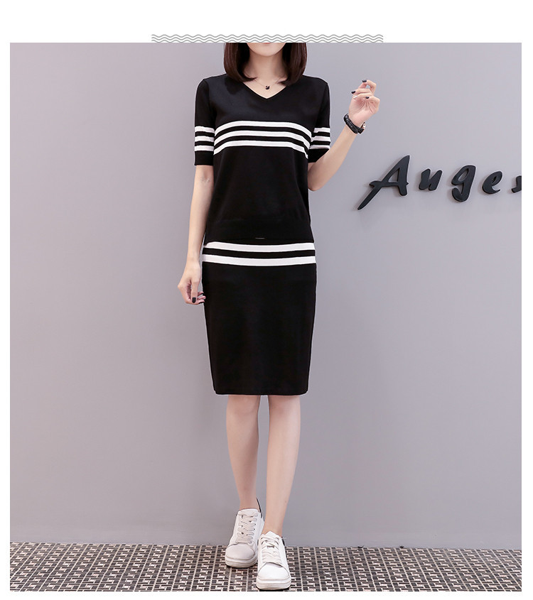 Set_bs1731 ชุดเซ็ทไหมพรม 2 ชิ้น(เสื้อ+กระโปรง) เสื้อคอวี+กระโปรงทรงเข้ารูป งานไหมพรมเนื้อนุ่มเนียนมีน้ำหนักยืดหยุ่นสูง