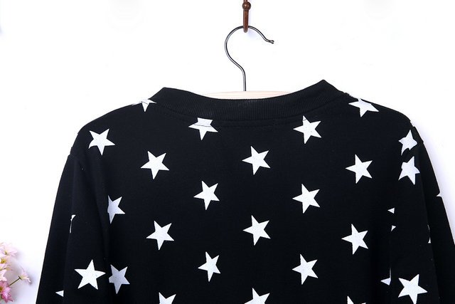 เสื้อคลุม ทรงน่ารัก สกรีนลายดาว สไตล์เกาหลี ใส่คลุมวันสบายๆ เลือกสีที่พร้อมส่งด้านในเลยจ้า