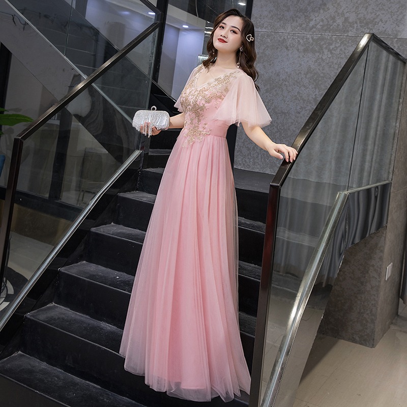 ชุดราตรีคนอ้วน ชุดราตรีไซส์ใหญ่ สาวอวบ ชุดราตรีสาวอวบ ชุดออกงานสาวอวบ ชุดออกงานคนอ้วน