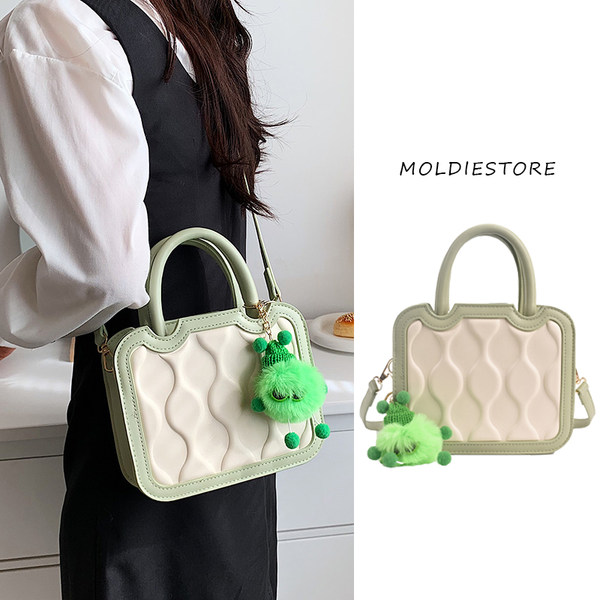 กระเป๋าสะพายข้างผู้หญิง กระเป๋าแบรนด์ MODIE