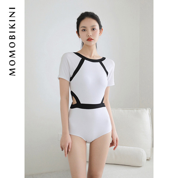 ชุดว่ายน้ำผู้หญิง ชุดว่ายน้ำน่ารัก Bikini ชุดไปทะเล