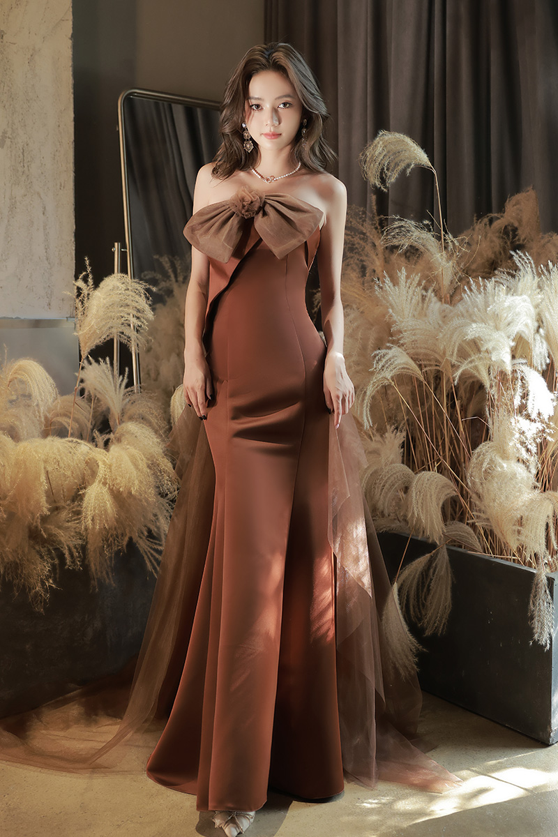 ชุดราตรี ชุดราตรีสวยหรู แบบ ทันสมัย Evening dress