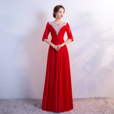 ชุดราตรี ชุดออกงาน ดีไซน์หรู