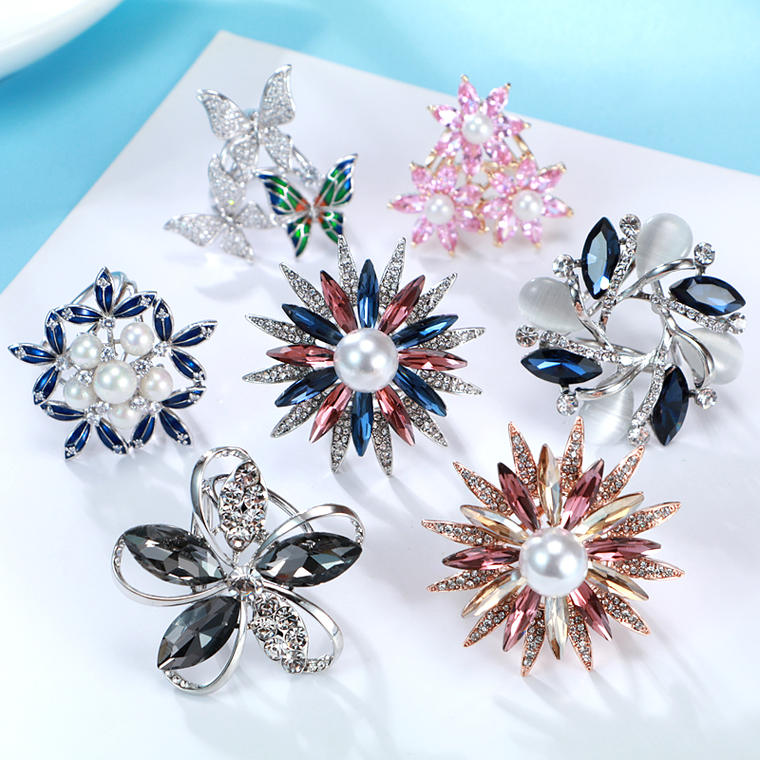 เข็มกลัด เข็มกลัดสวยๆ เข็มกลัดติดเสื้อ Brooch