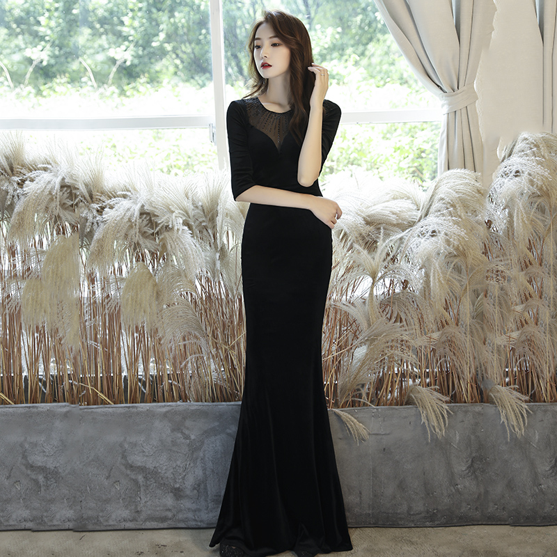ชุดราตรี ชุดราตรีสวยหรู แบบ ทันสมัย Evening dress