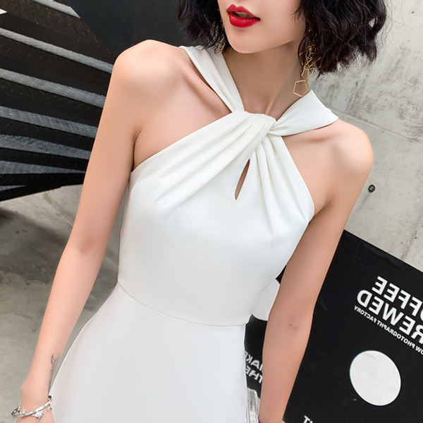 ชุดราตรี ชุดราตรีสวยหรู แบบ ทันสมัย Evening dress