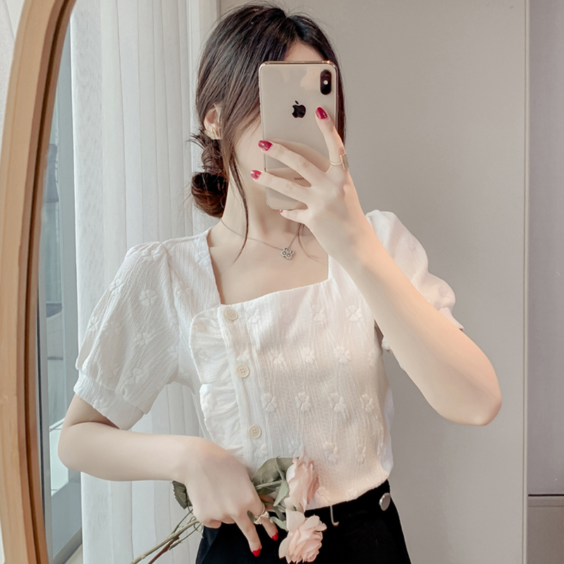เสื้อลูกไม้ แขนสั้น