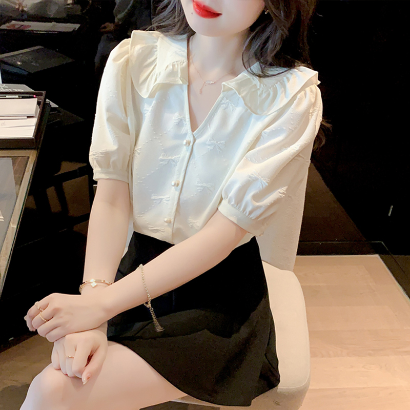 เสื้อลูกไม้ แขนสั้น