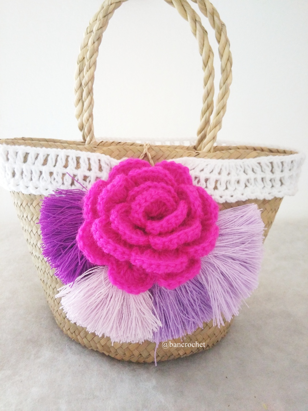 กระเป๋าสานกระจูดประดับดอกไม้ grajood basket weave bags ธรรมชาติ 7*10*7*12 นิ้ว