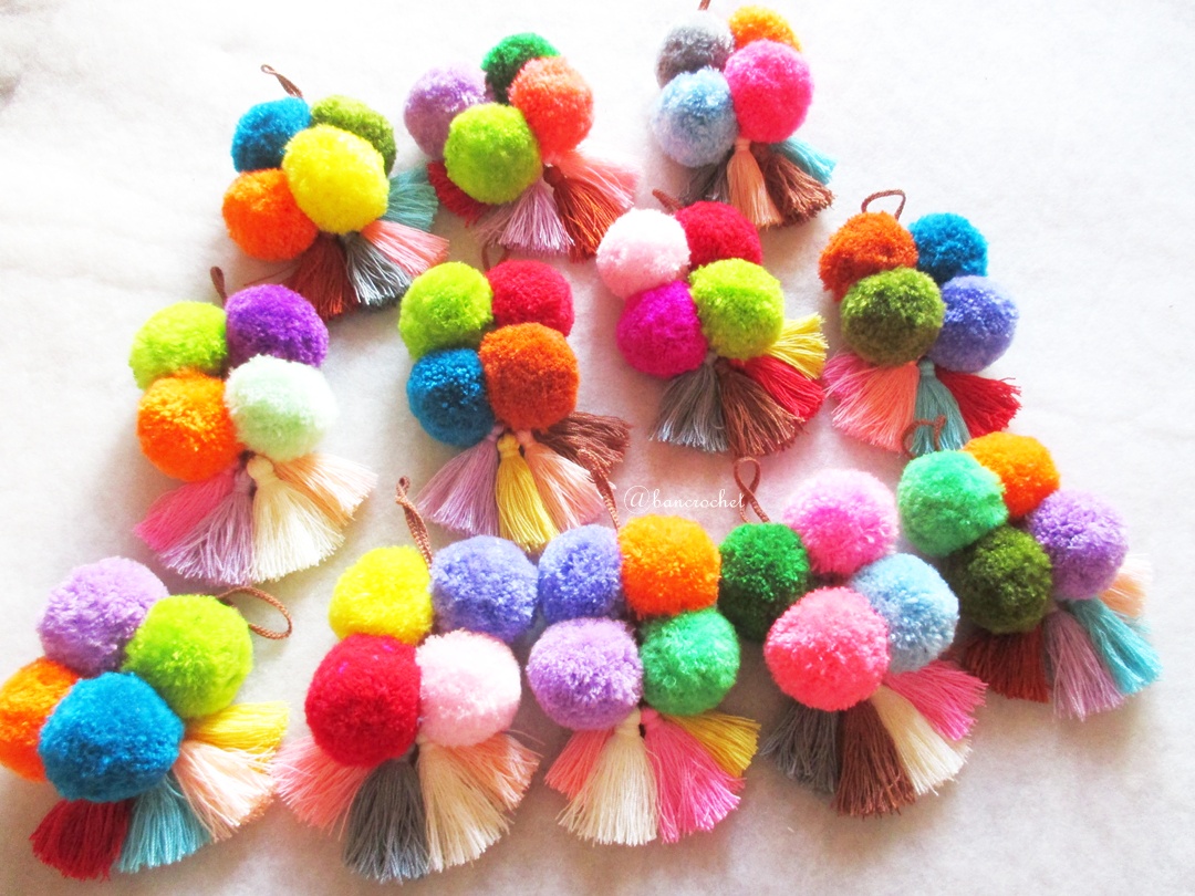 ราคาส่ง พู่+ปอมปอมแขวนกระเป๋าถักโครเชต์ pompom